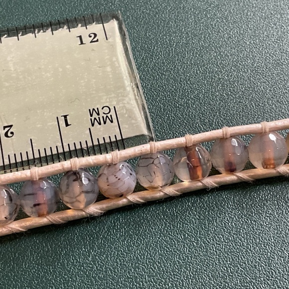 EUC Chan Luu grey agate 5-wrap bracelet - Picture 4 of 6